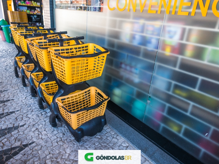 Carrinhos para Mercados e Lojas Gondolas Curitiba